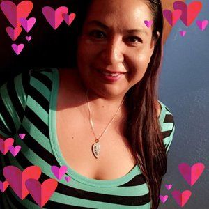 Meet your Posher, Gloria